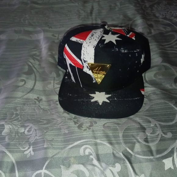 NFL and NBA snapbacks pre-owned still in good cond - Picture 6 of 16